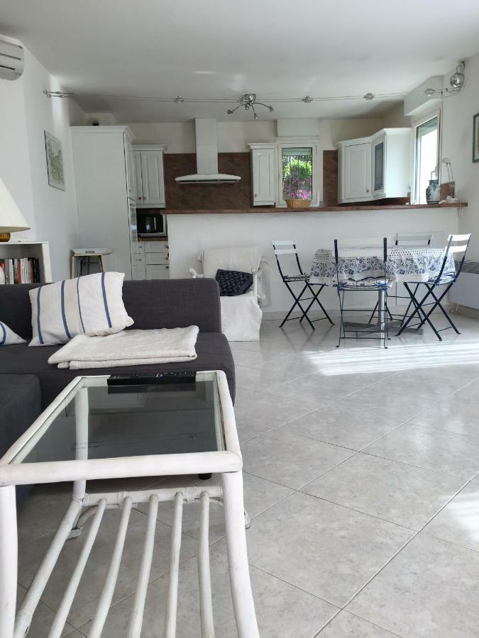 Bolero Appartement Carqueiranne Buitenkant foto